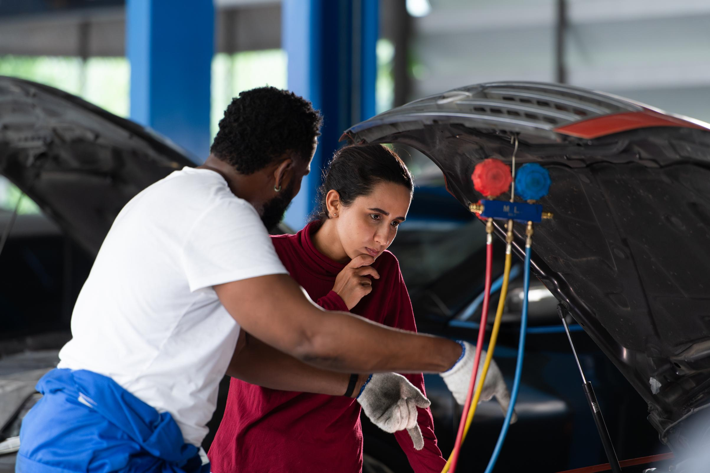 car mechanic working in an auto repair shop explai 2025 01 08 20 43 47 utc
